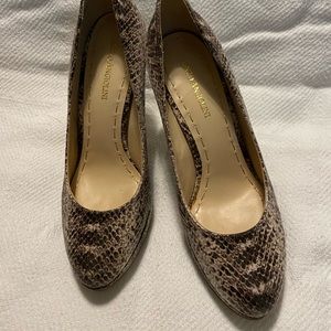 Enzo Angiolini snake skin pumps 6.5
